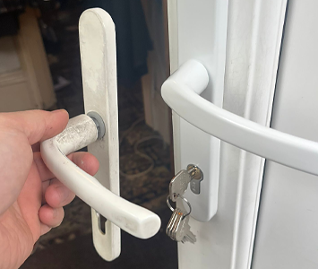 uPVC door lock and handle replacement